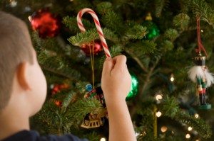 decorating-xmas-tree-candy-canes